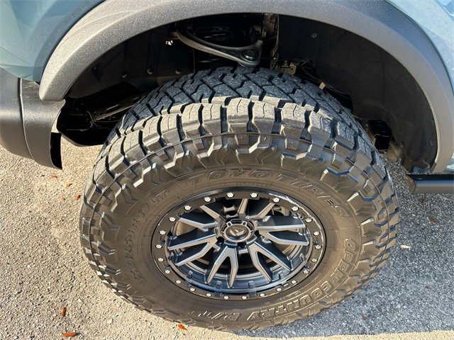 Used 2023 Ford Bronco Badlands image 10