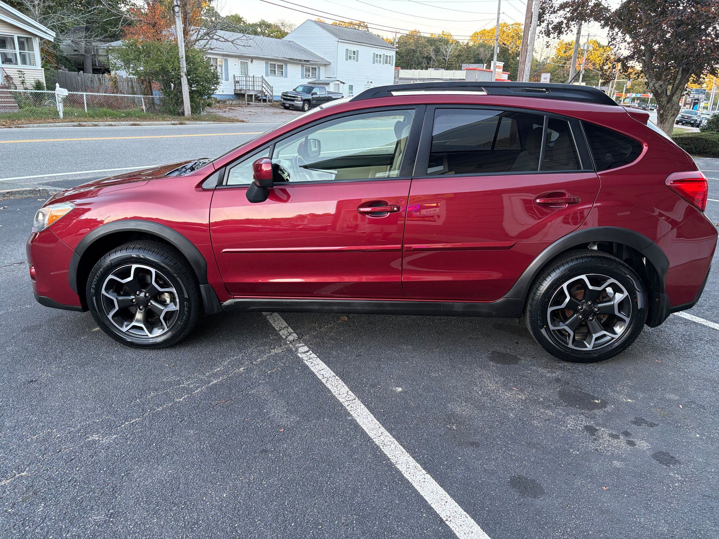 Used 2014 Subaru Crosstrek 2.0i Premium w/ Moonroof Package AWD/4WD image 8