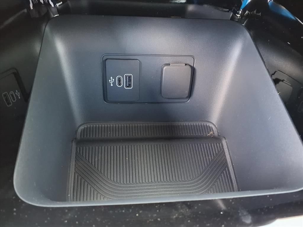 New 2026 Ford Explorer Platinum RWD image 11