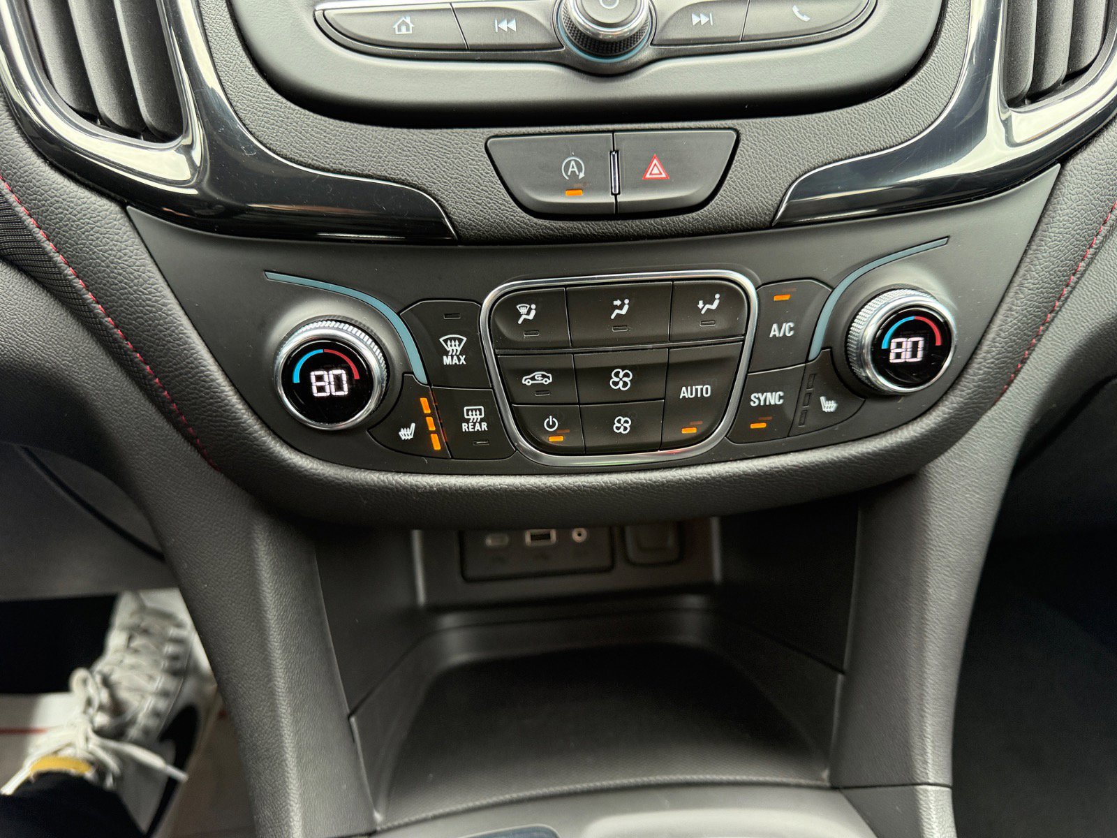 Used 2023 Chevrolet Equinox RS image 20