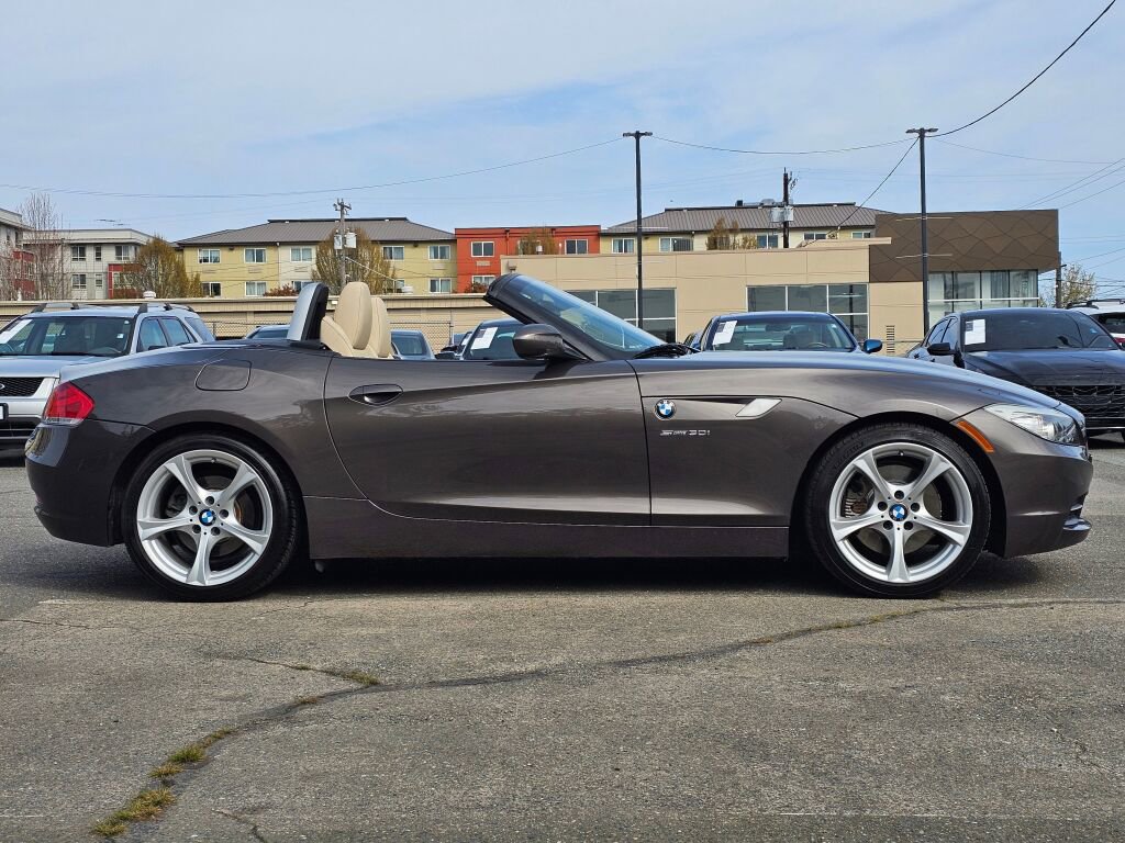 Used 2011 BMW Z4 sDrive30i image 8