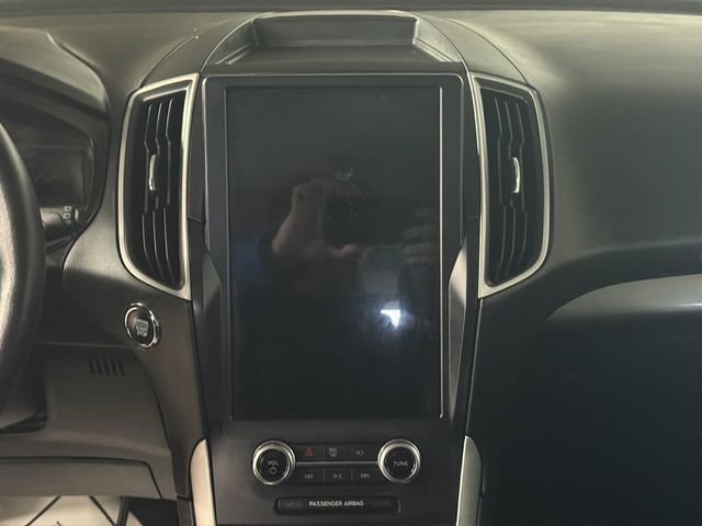 Used 2023 Ford Edge SEL image 16