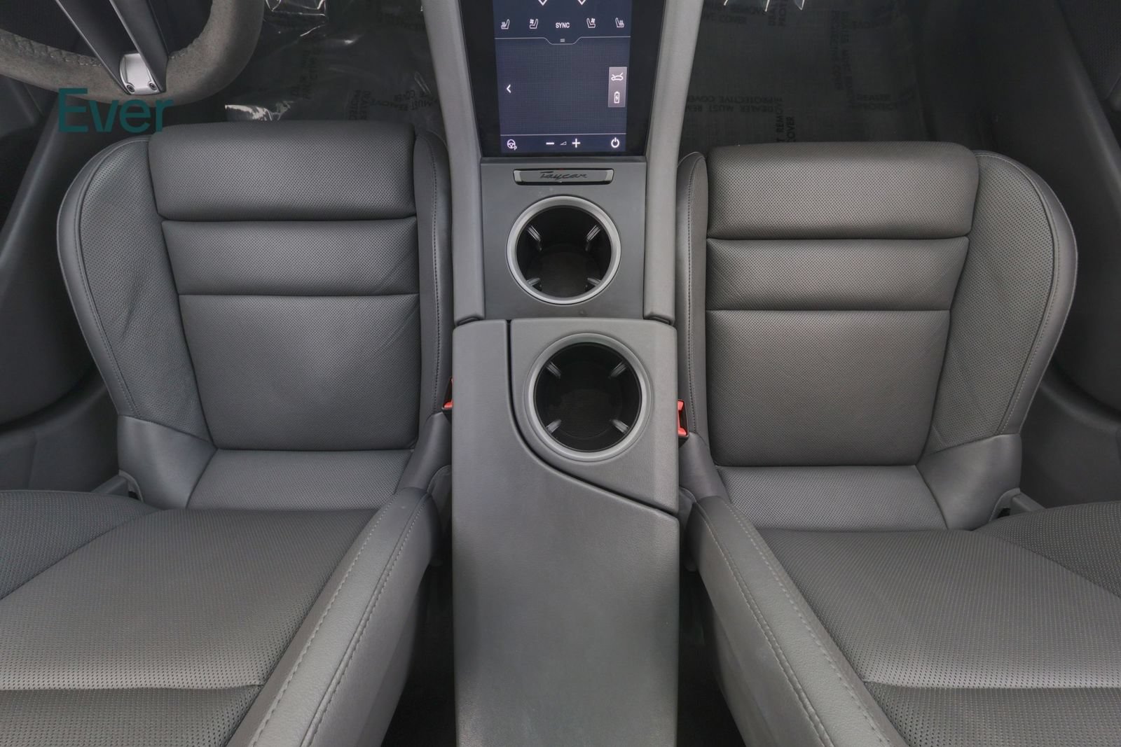 Used 2022 Porsche Taycan RWD image 27
