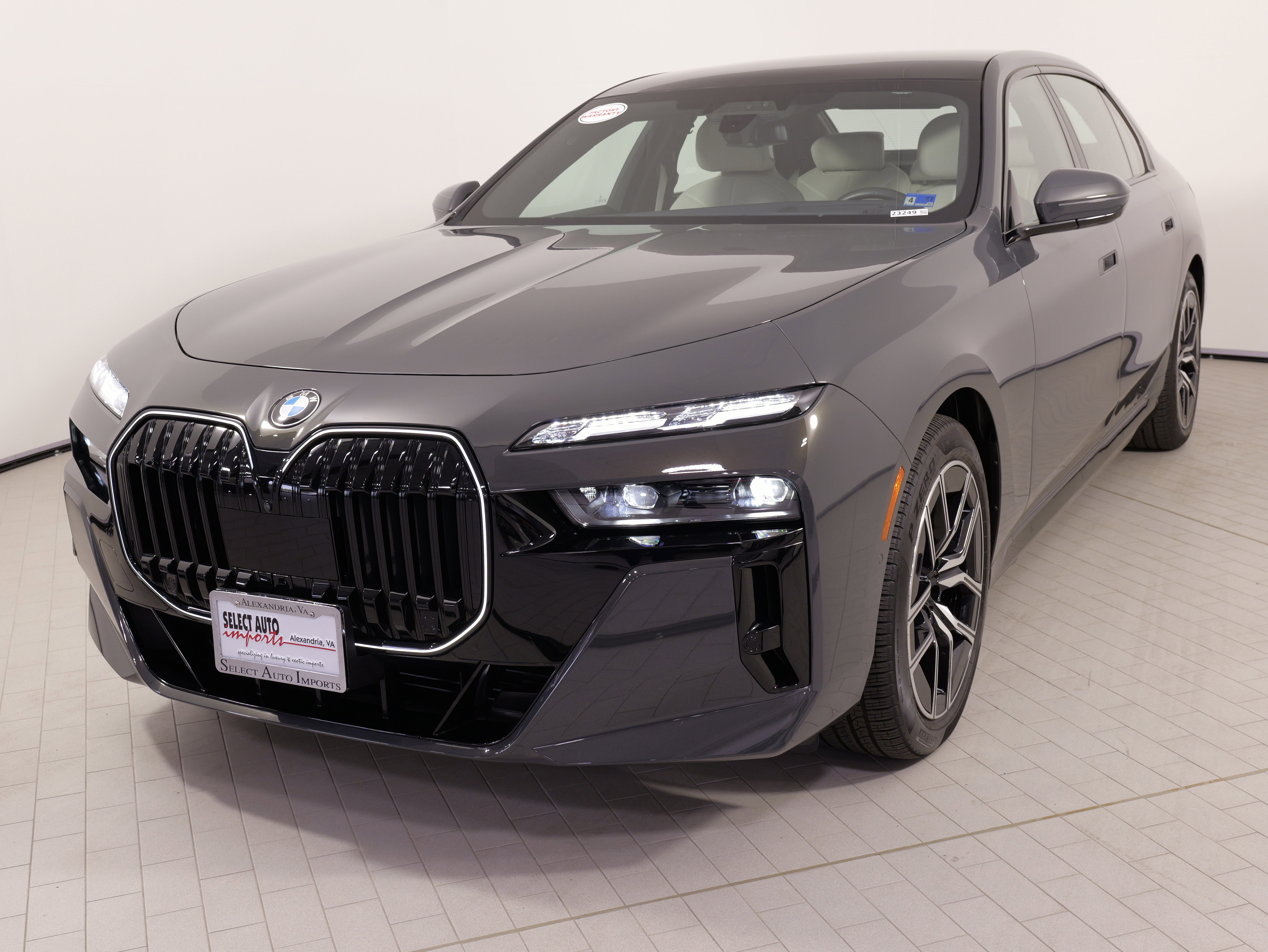 Used 2024 BMW 740i RWD image 4