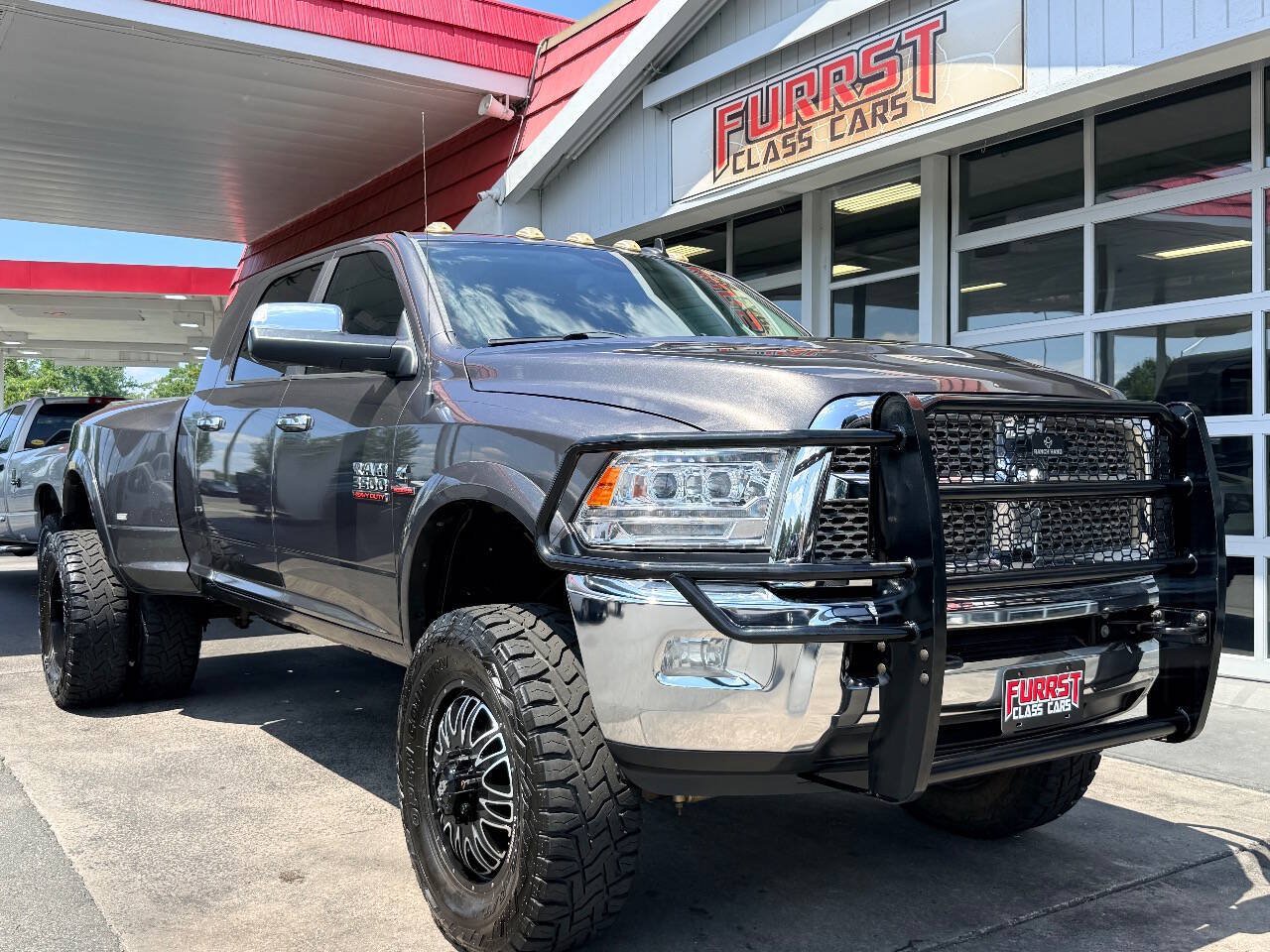 Used 2014 RAM 3500 Laramie AWD/4WD image 13