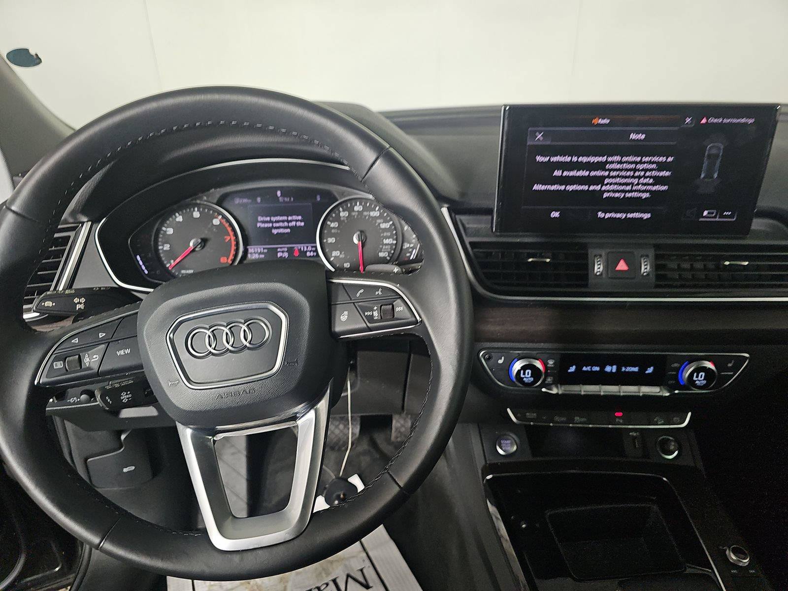 Used 2023 Audi Q5 2.0T Premium w/ Convenience Package AWD/4WD image 8