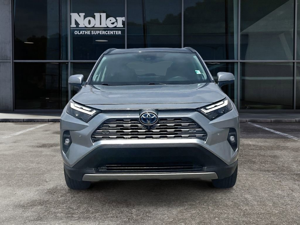 Used 2022 Toyota RAV4 Limited AWD/4WD image 3