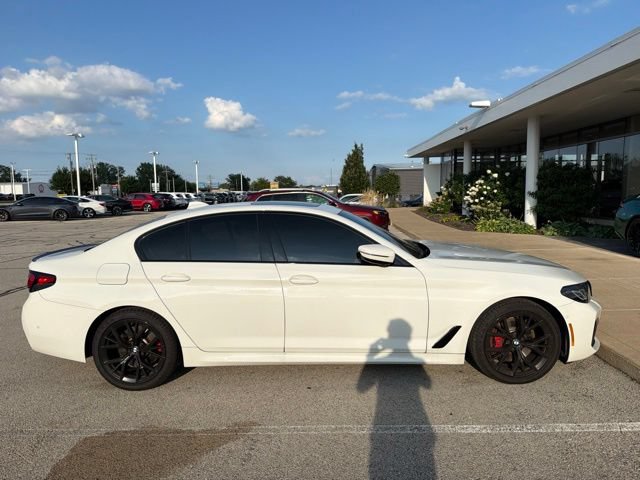 Used 2023 BMW 530i xDrive w/ M Sport Package AWD/4WD image 4