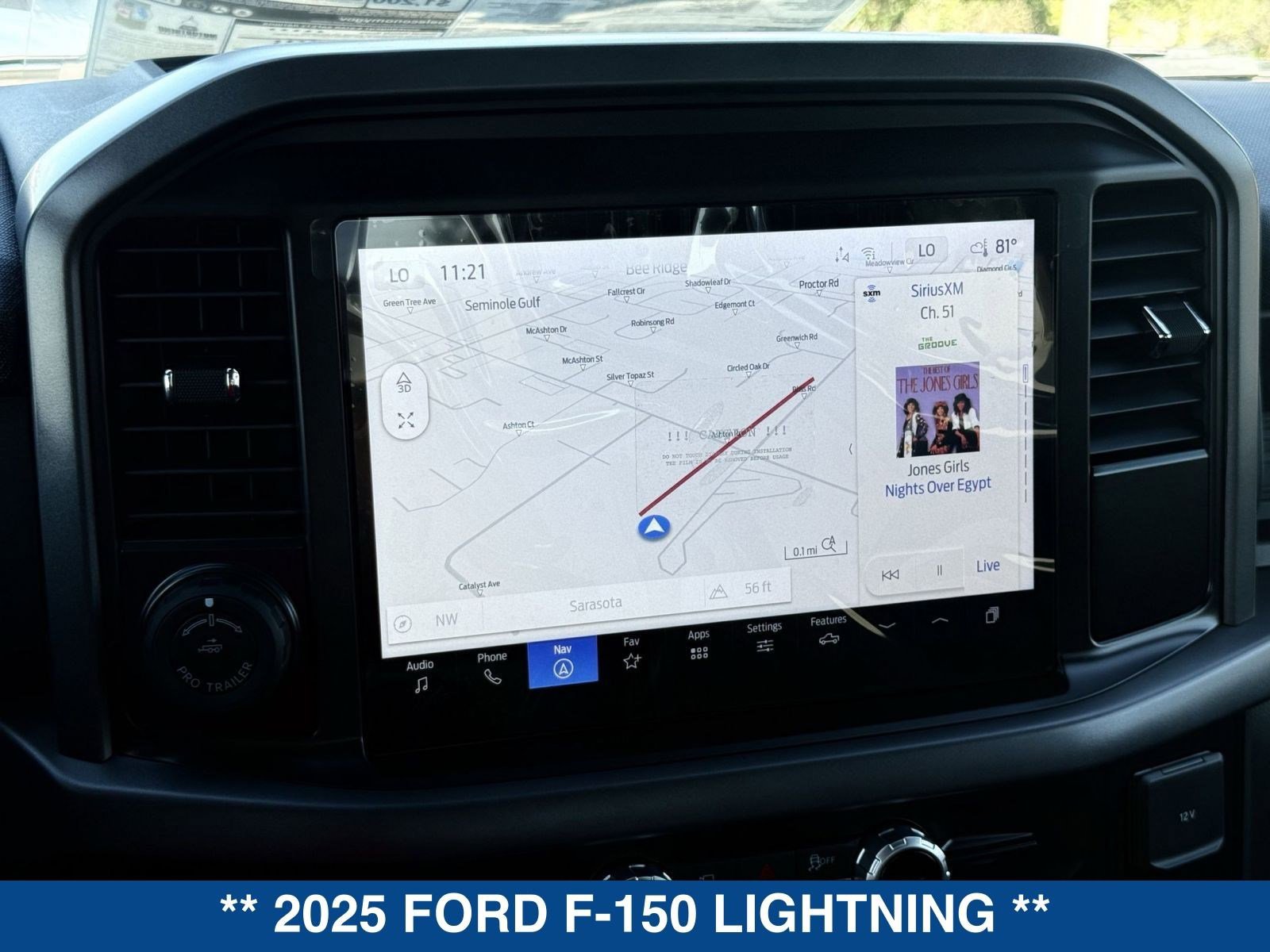 New 2025 Ford F150 Lightning XLT image 30