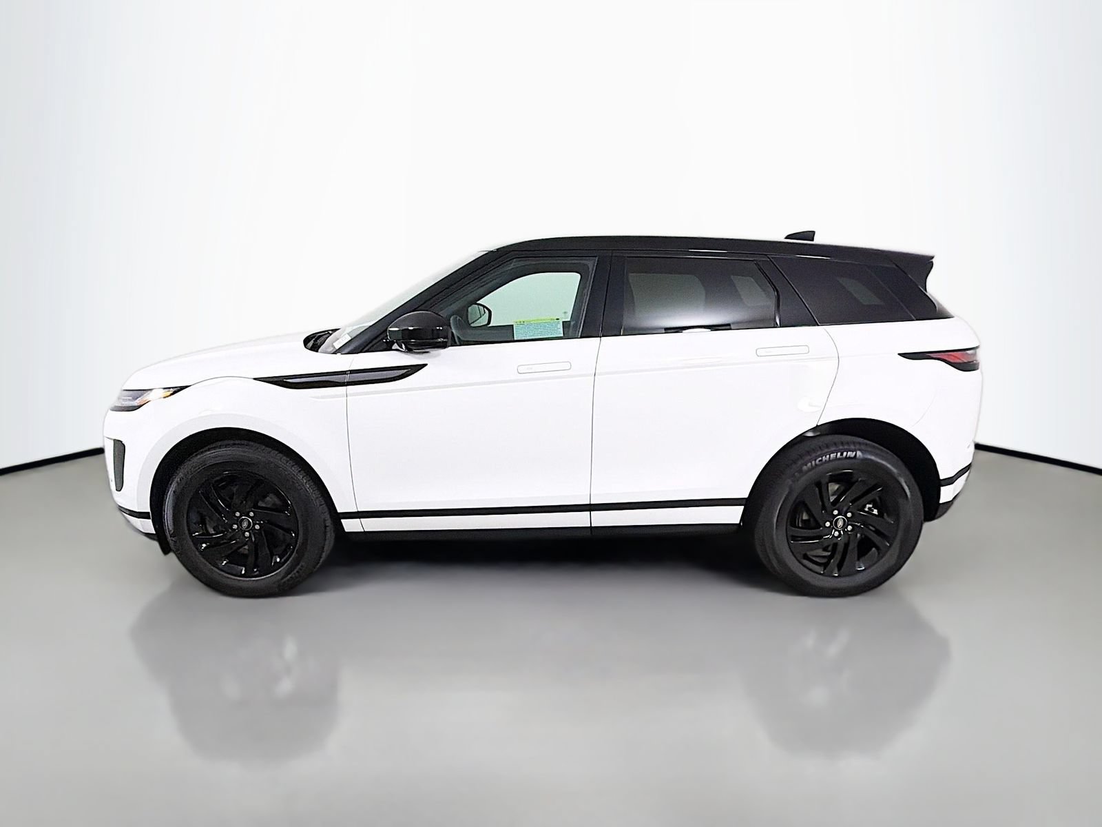 Certified 2026 Land Rover Range Rover Evoque S AWD/4WD image 2