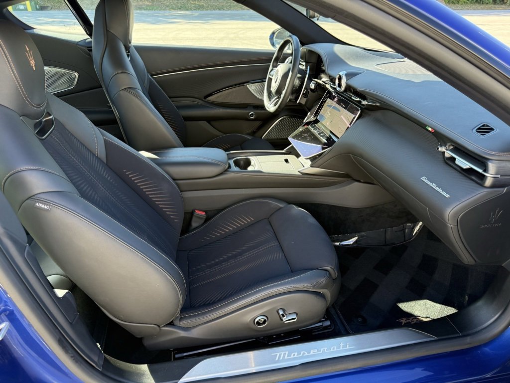 Used 2024 Maserati GranTurismo Folgore image 5