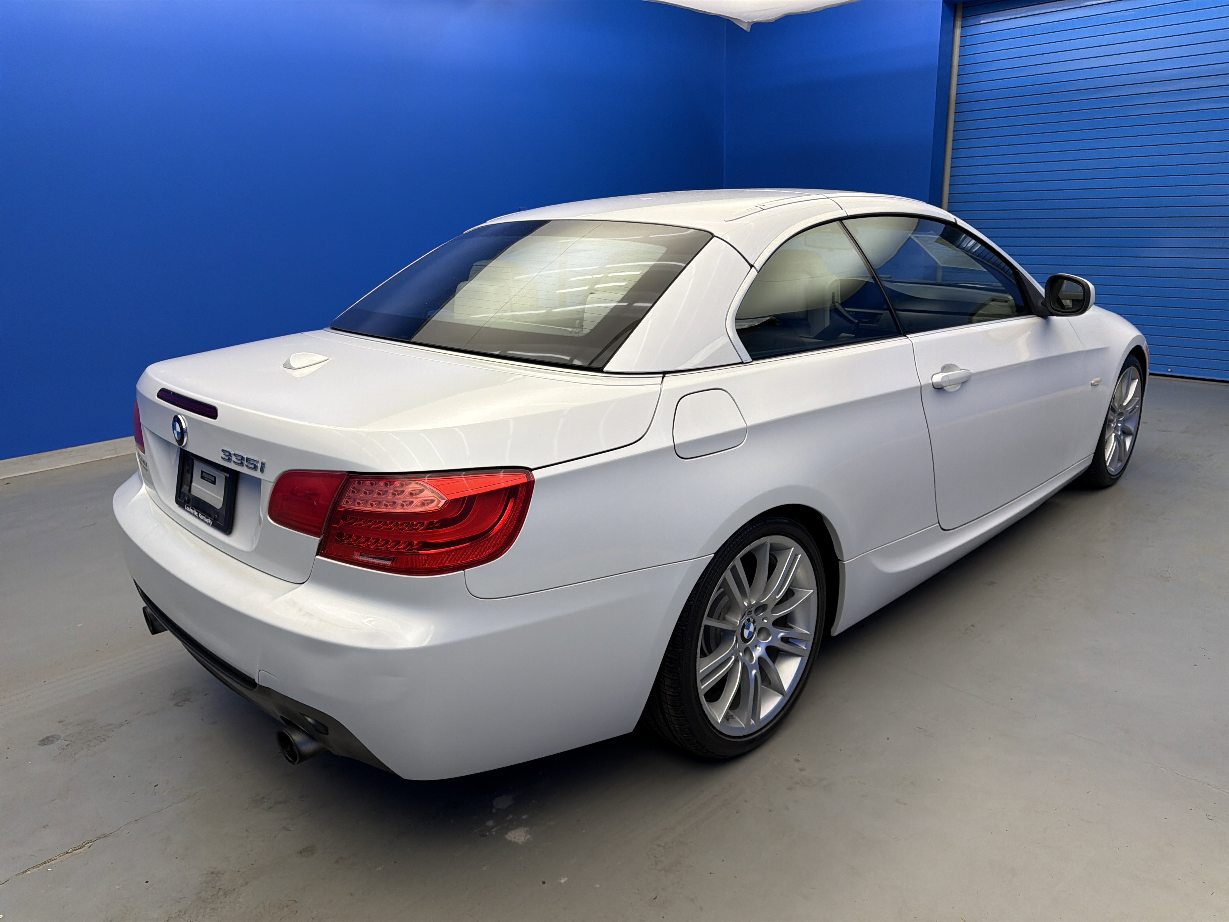 Used 2013 BMW 335i Convertible image 7
