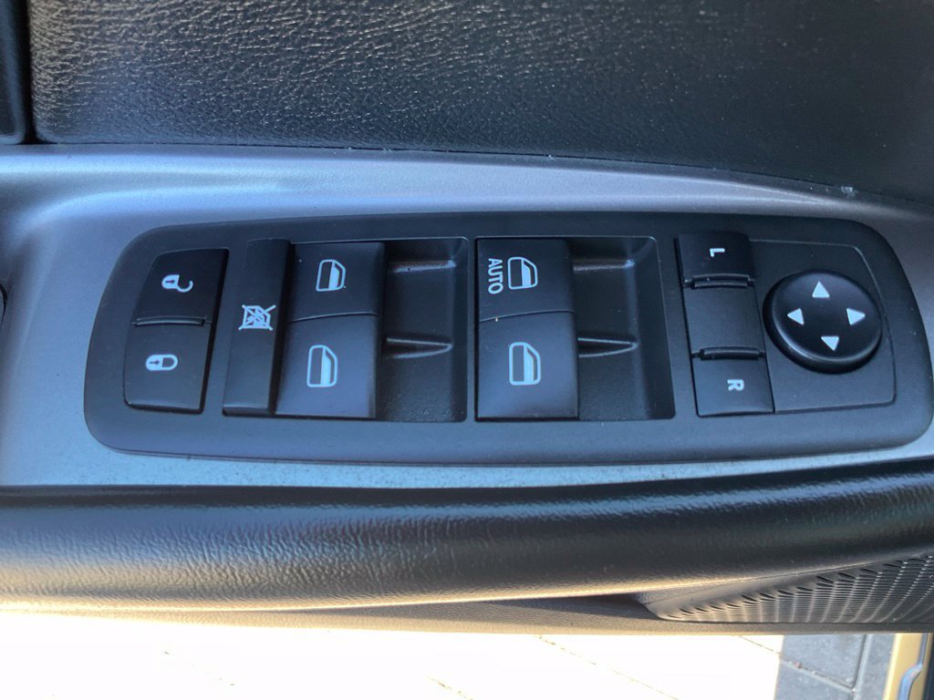 Used 2015 Dodge Journey Crossroad w/ Flexible Seating Group AWD/4WD image 28