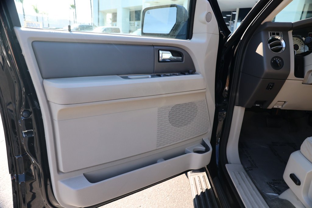 Used 2011 Ford Expedition XLT w/ HD Trailer Tow Pkg RWD image 20