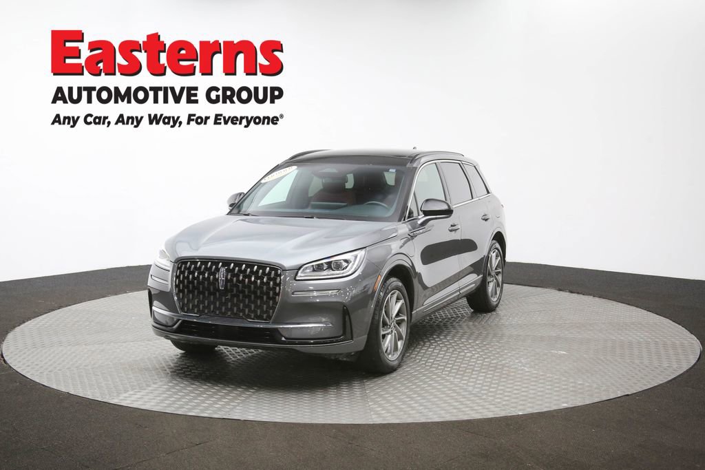 Used 2025 Lincoln Corsair Grand Touring w/ Towing Package AWD/4WD image 56