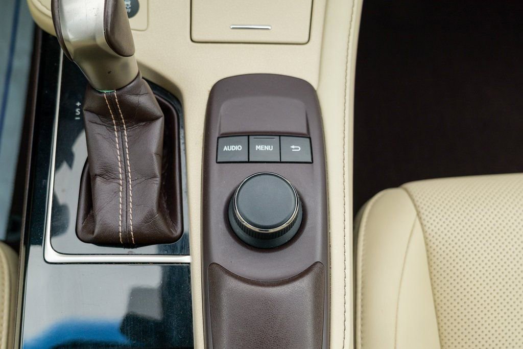 Used 2018 Lexus ES 350 w/ Premier Package image 51