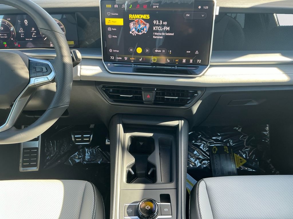 New 2026 Volkswagen Tiguan SE R-Line AWD/4WD image 11