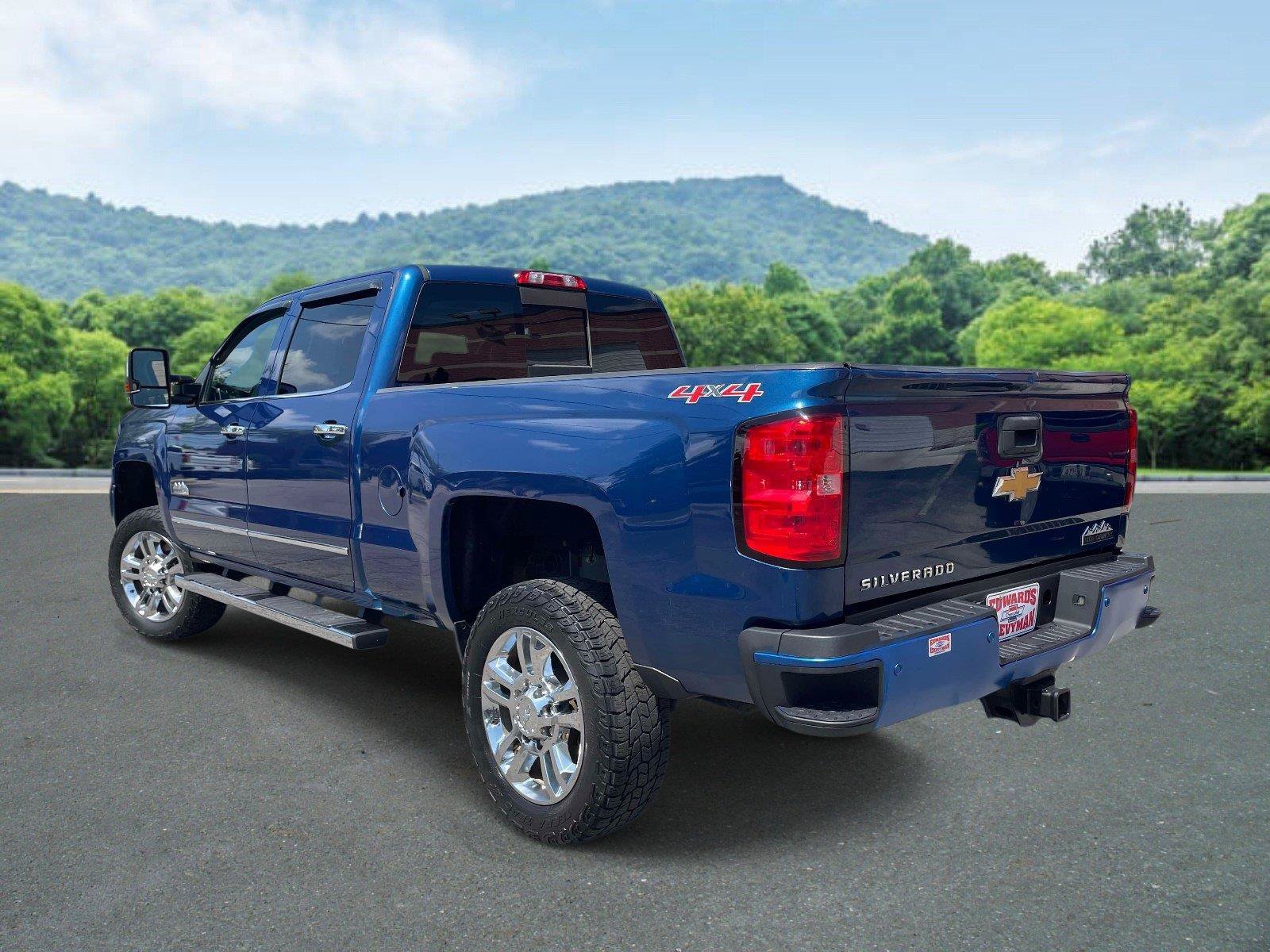 Used 2015 Chevrolet Silverado 2500 High Country w/ Duramax Plus Package AWD/4WD image 23