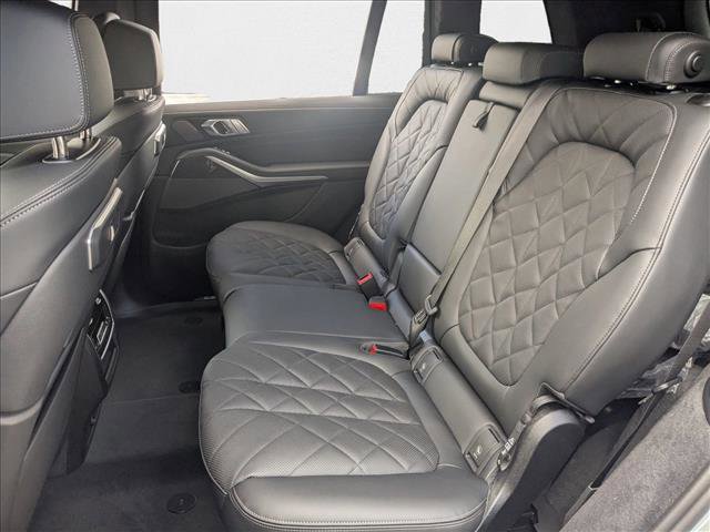 New 2026 BMW X7 xDrive40i w/ Executive Package image 16