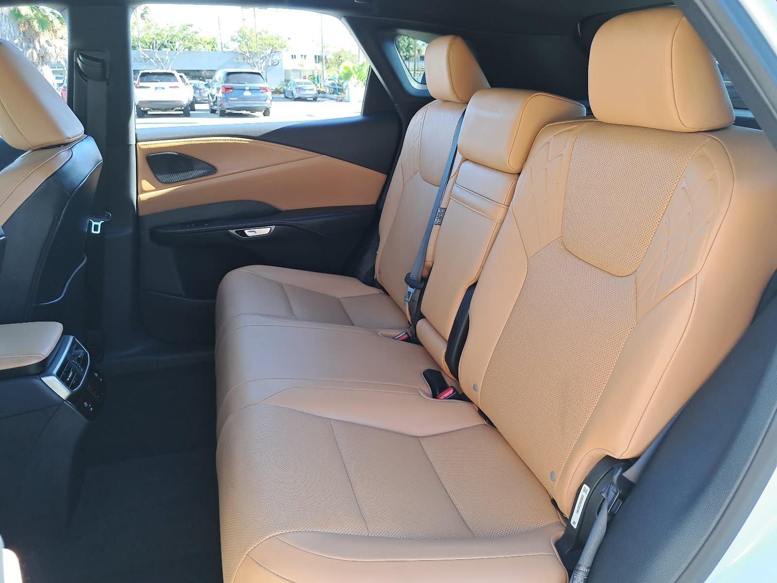 Used 2026 Lexus RX 350h w/ Convenience Package AWD/4WD image 16