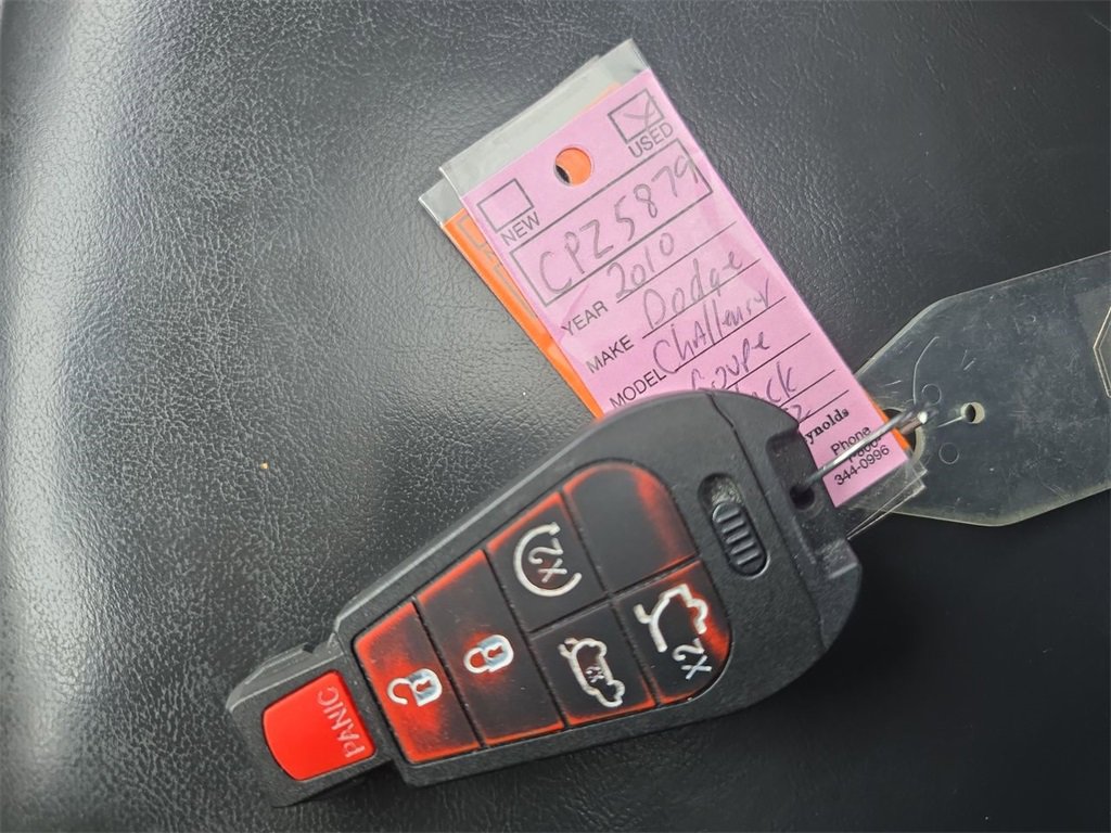 Used 2010 Dodge Challenger R/T image 37