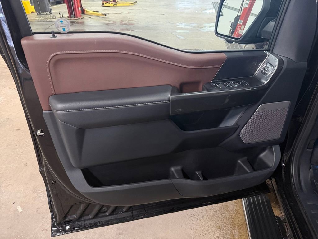 Used 2023 Ford F150 Lariat w/ Equipment Group 502A High image 25