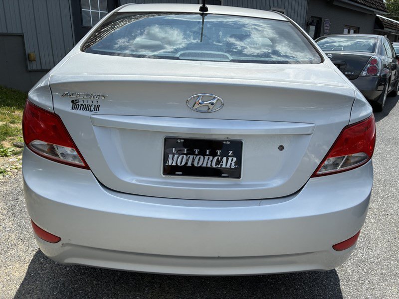 Used 2015 Hyundai Accent GLS FWD image 5