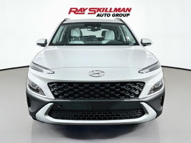 Used 2023 Hyundai Kona SEL AWD/4WD image 2