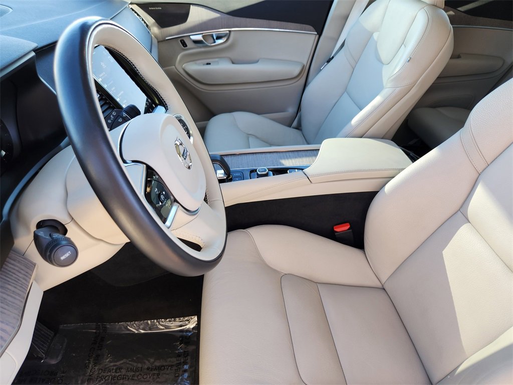 Used 2023 Volvo XC90 B6 Plus w/ Protection Package Premier image 6