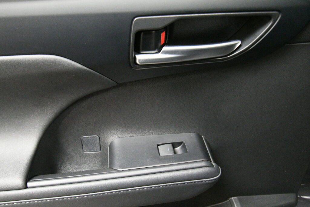 Certified 2023 Toyota Highlander XLE image 23