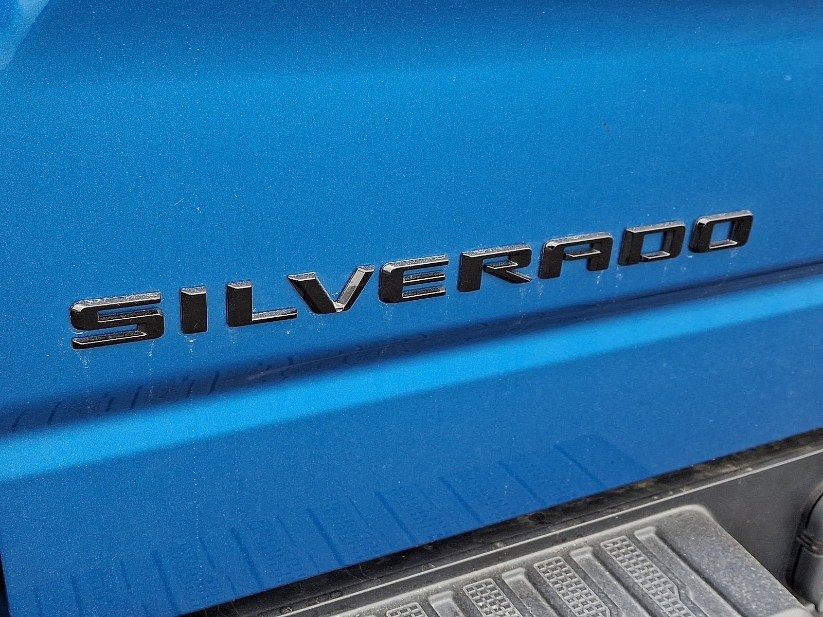Used 2023 Chevrolet Silverado 1500 LT Trail Boss w/ LPO, Dark Essentials Package AWD/4WD image 28