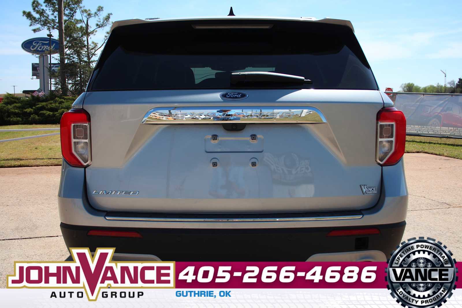 Used 2023 Ford Explorer Limited w/ Limited Technology Package image 7