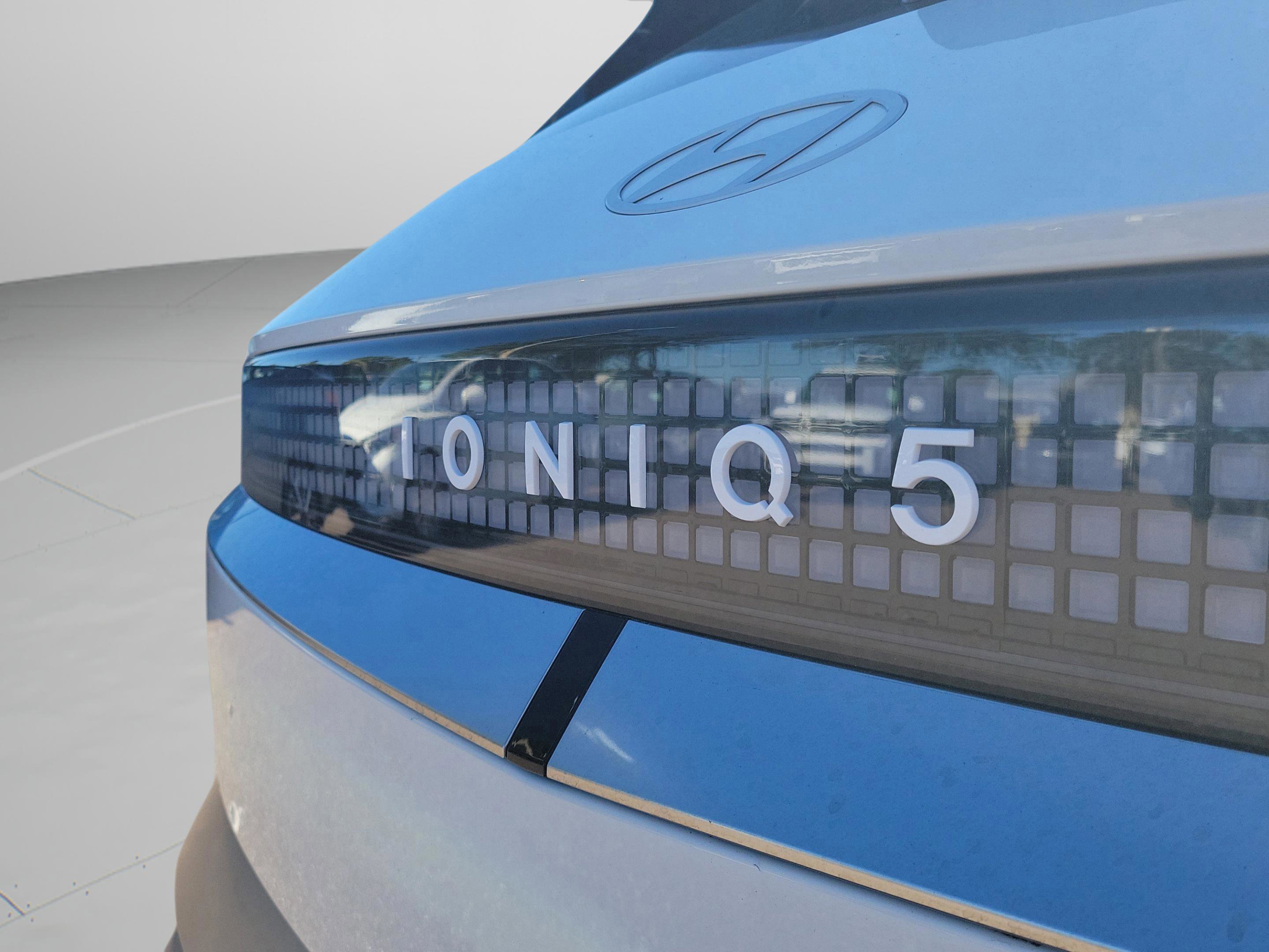 New 2026 Hyundai Ioniq 5 Limited image 18