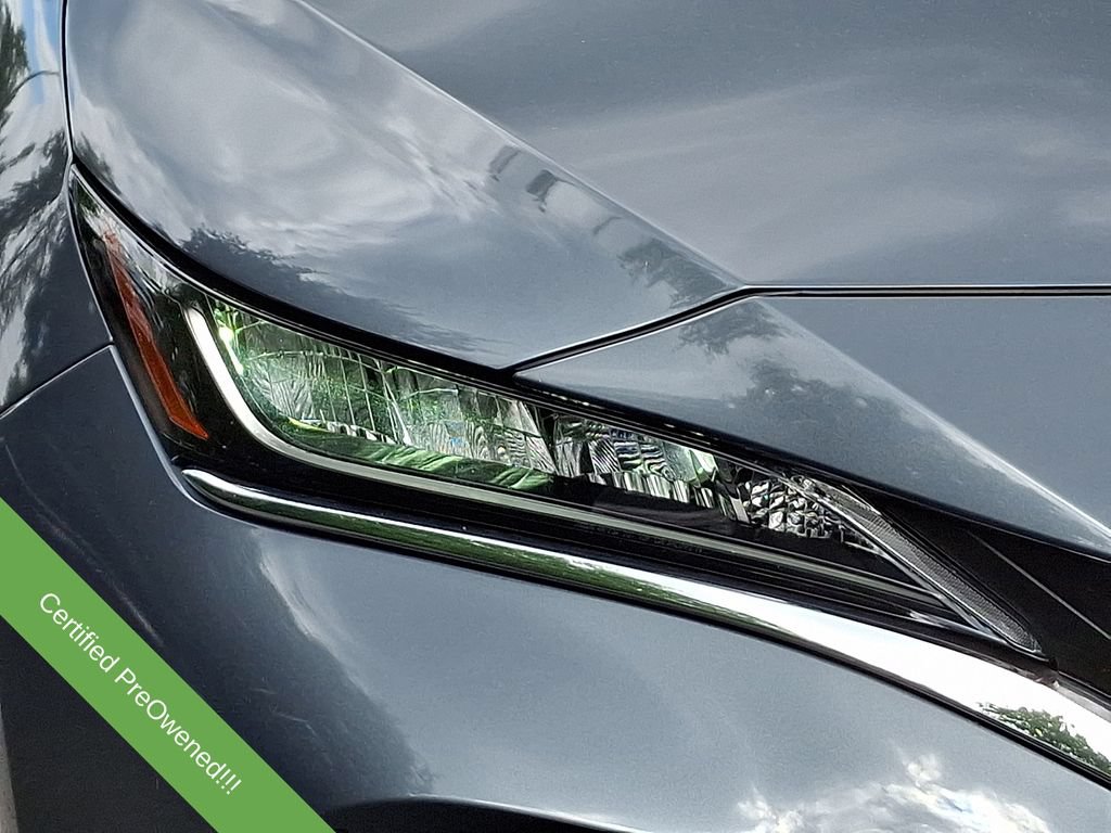 Used 2022 Toyota Venza LE AWD/4WD image 9