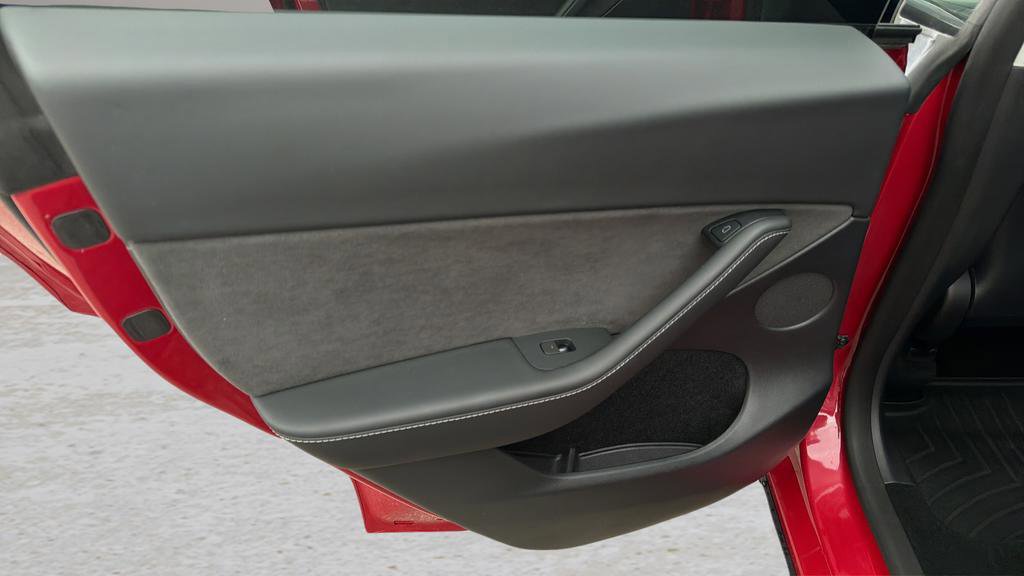 Used 2023 Tesla Model Y Long Range image 13