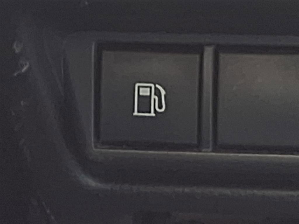 Used 2024 Toyota Prius XLE image 15