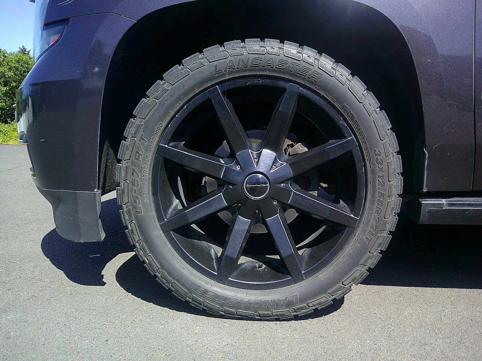 Used 2015 Chevrolet Tahoe LTZ AWD/4WD image 10