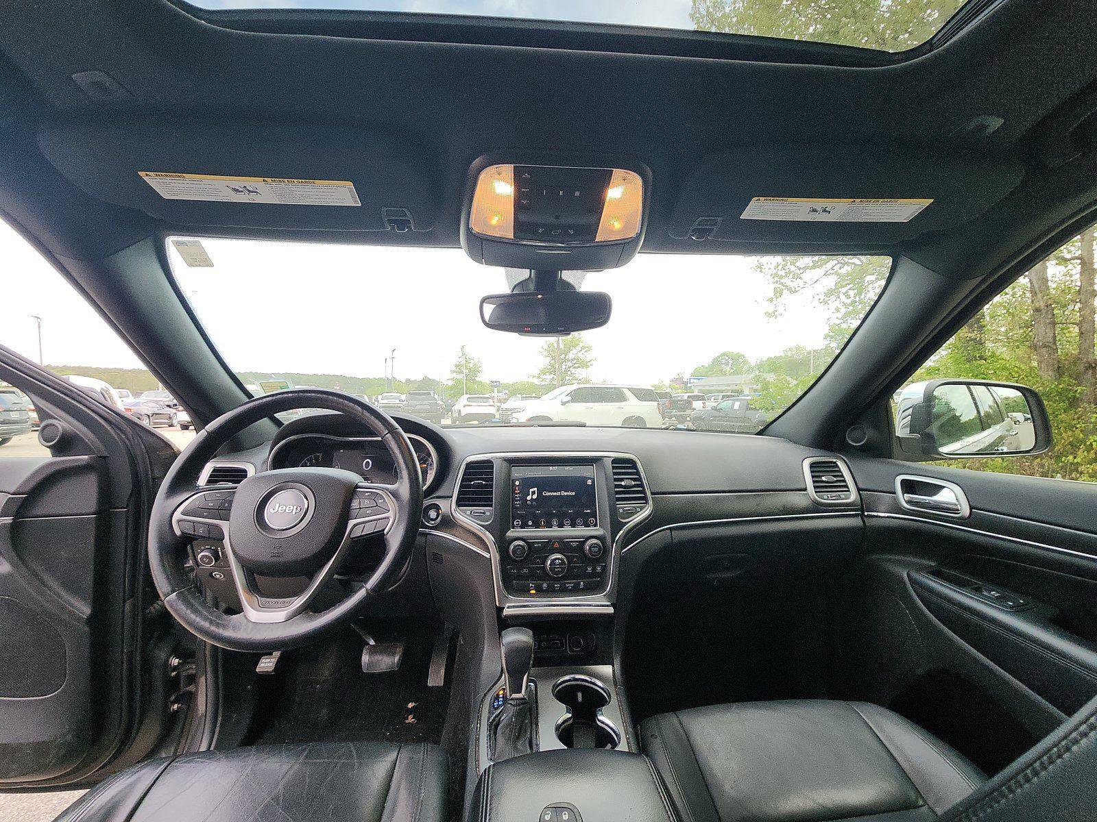 Used 2018 Jeep Grand Cherokee Limited image 19