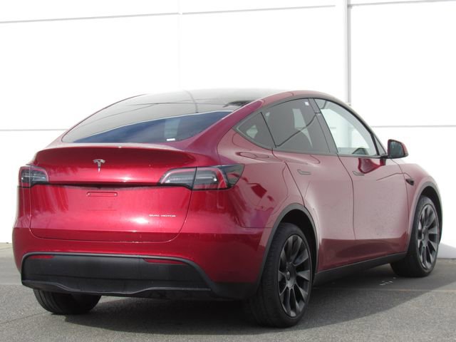 Used 2024 Tesla Model Y Long Range AWD/4WD image 6