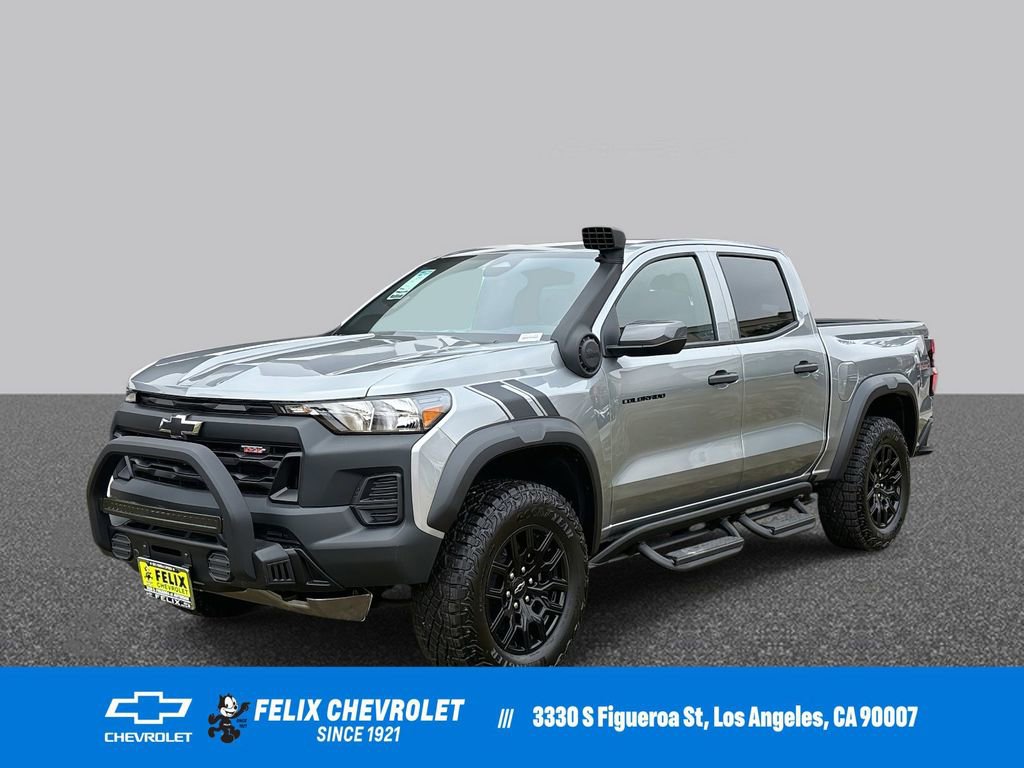 New 2025 Chevrolet Colorado Trail Boss w/ Off-Road Front Bumper Package