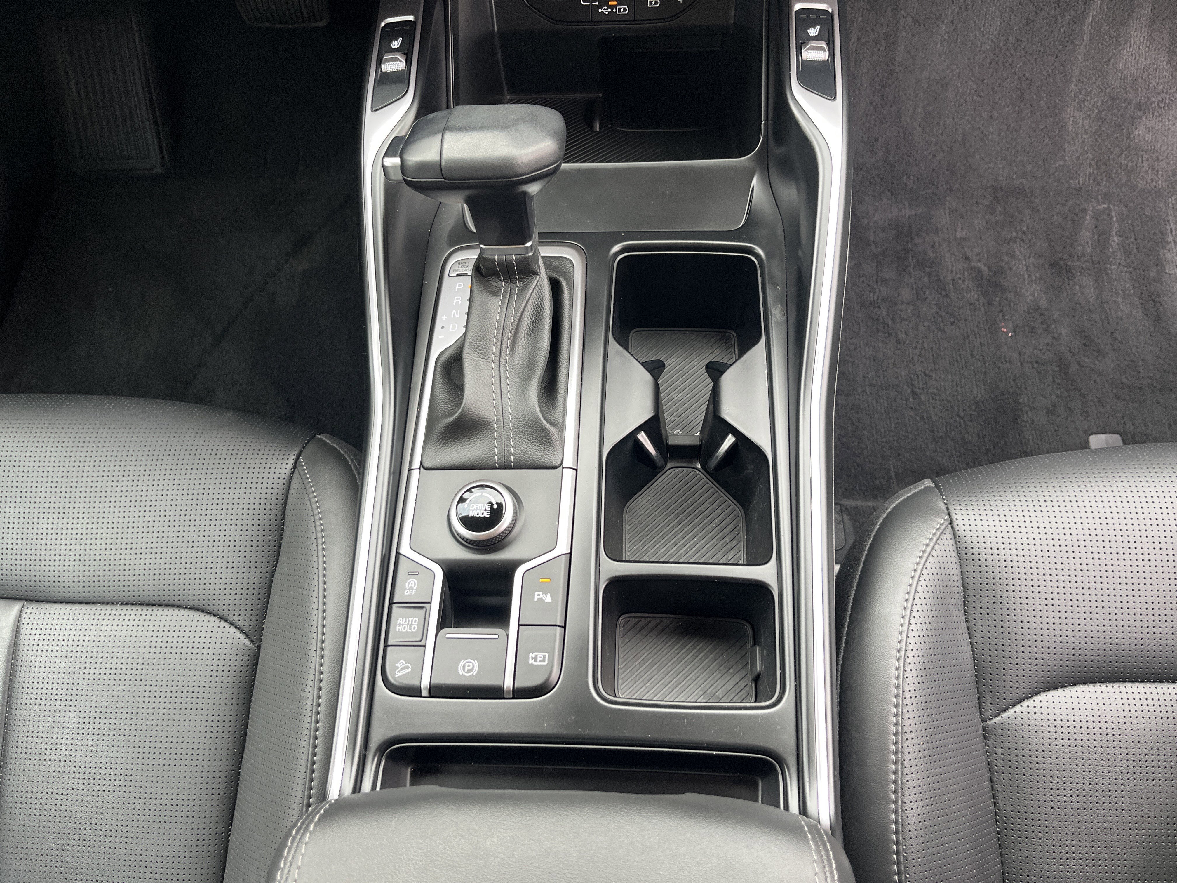 Used 2025 Kia Sorento S FWD image 20