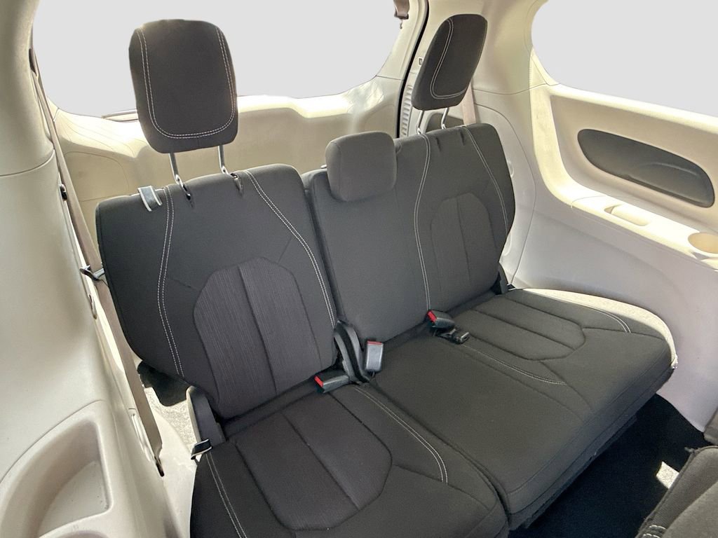 Used 2023 Chrysler Voyager LX FWD image 27