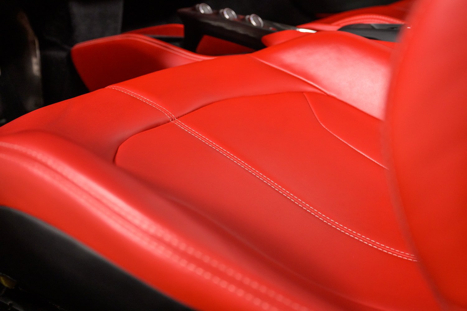 Certified 2023 Ferrari F8 Tributo RWD image 48