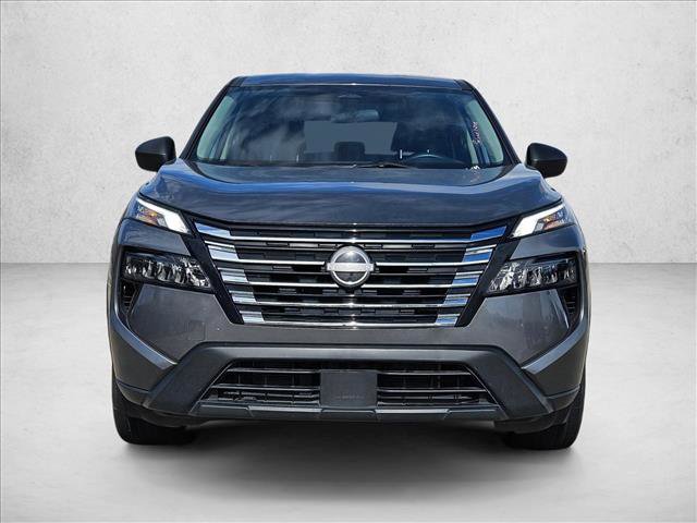 Used 2024 Nissan Rogue S image 2