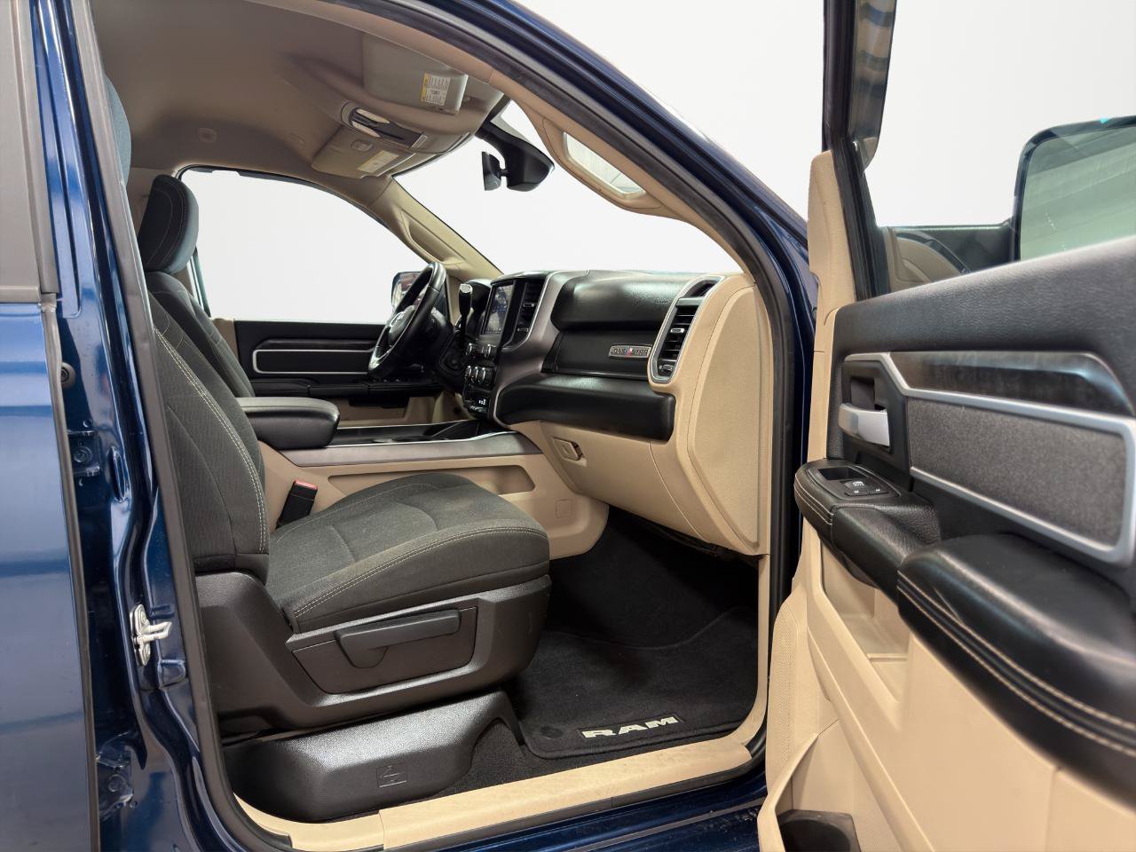 Used 2019 RAM 3500 Lone Star AWD/4WD image 22