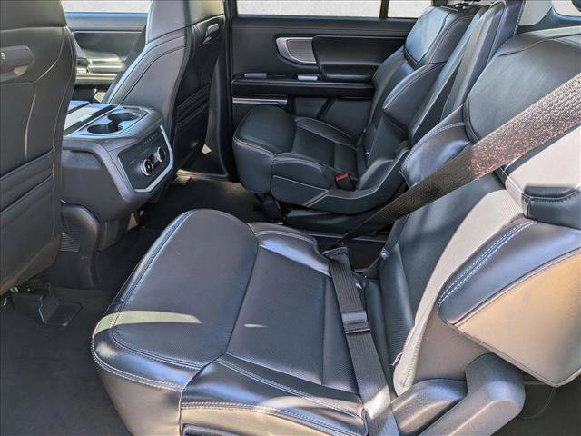 Used 2025 Ford Expedition Platinum AWD/4WD image 18