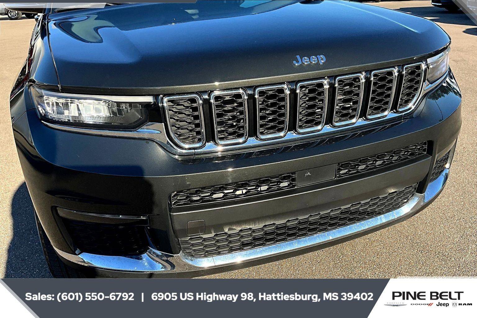 Used 2023 Jeep Grand Cherokee L Limited image 21