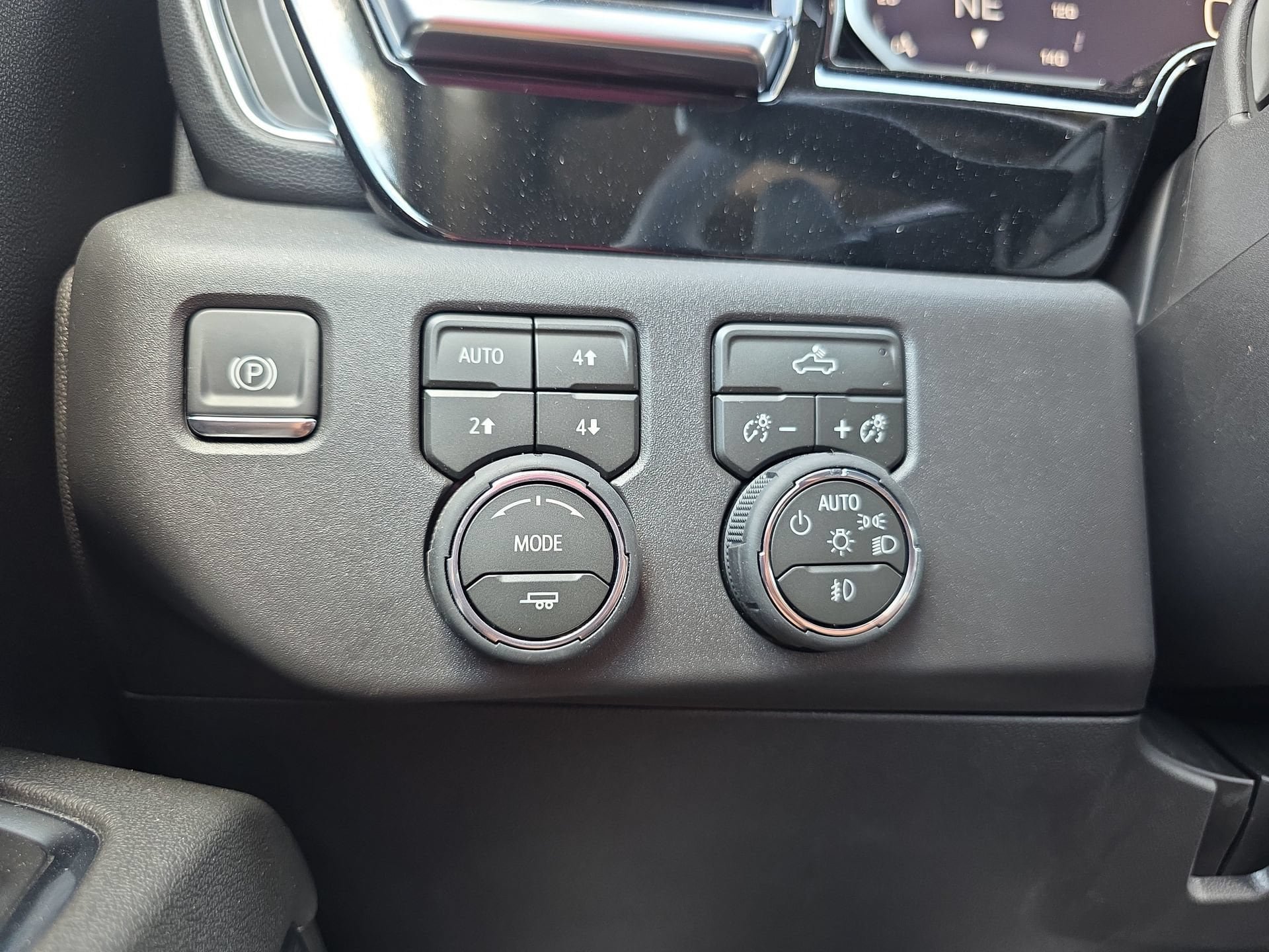 New 2026 Chevrolet Silverado 1500 LT Trail Boss w/ Convenience Package II AWD/4WD image 25