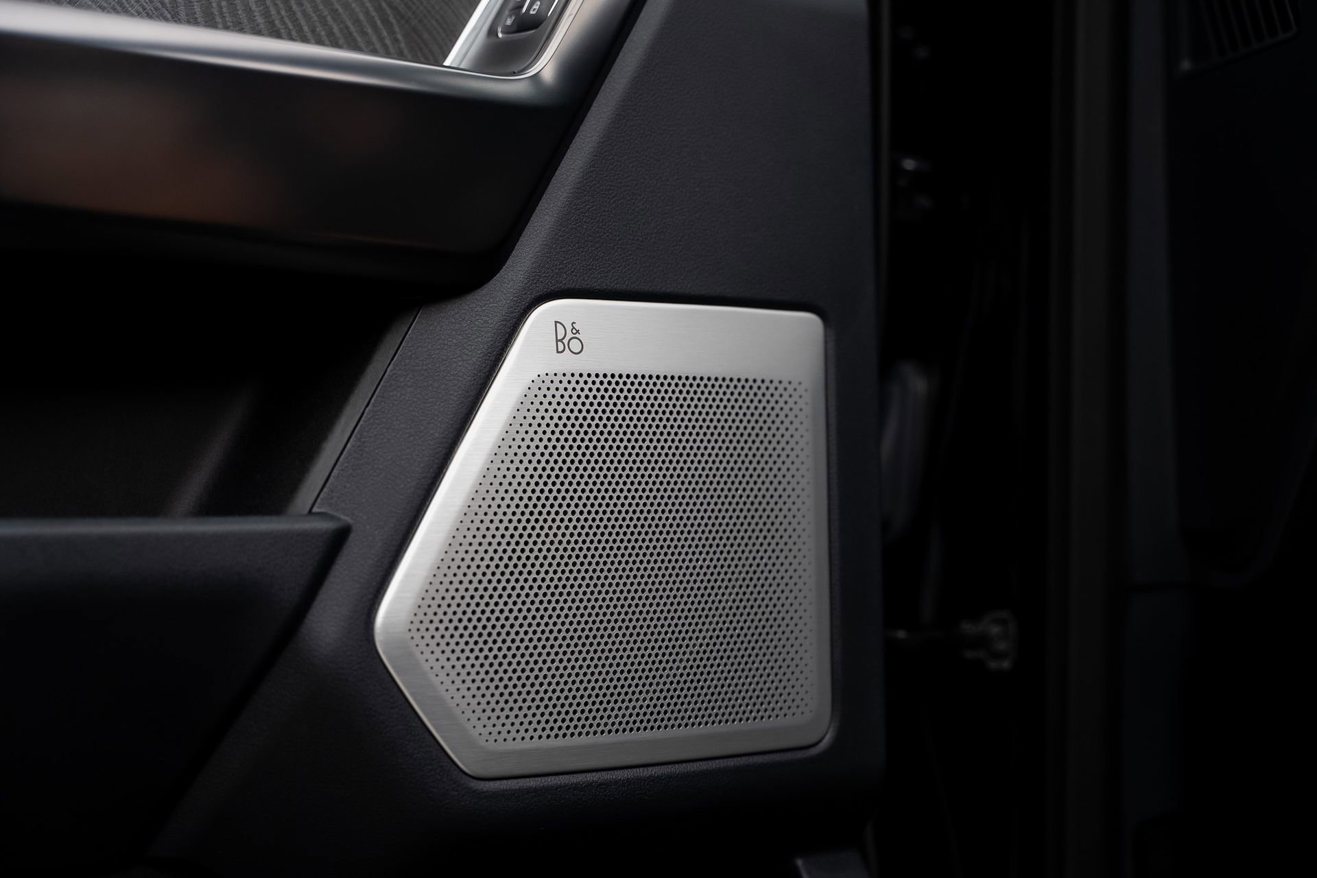 Used 2024 Ford F250 Platinum w/ Tremor Off-Road Package image 59