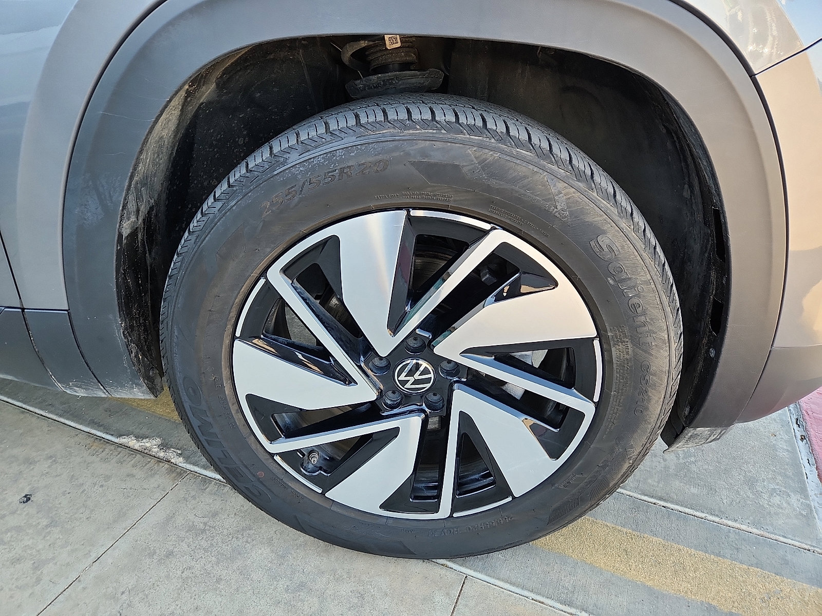 Used 2024 Volkswagen Atlas SE image 9